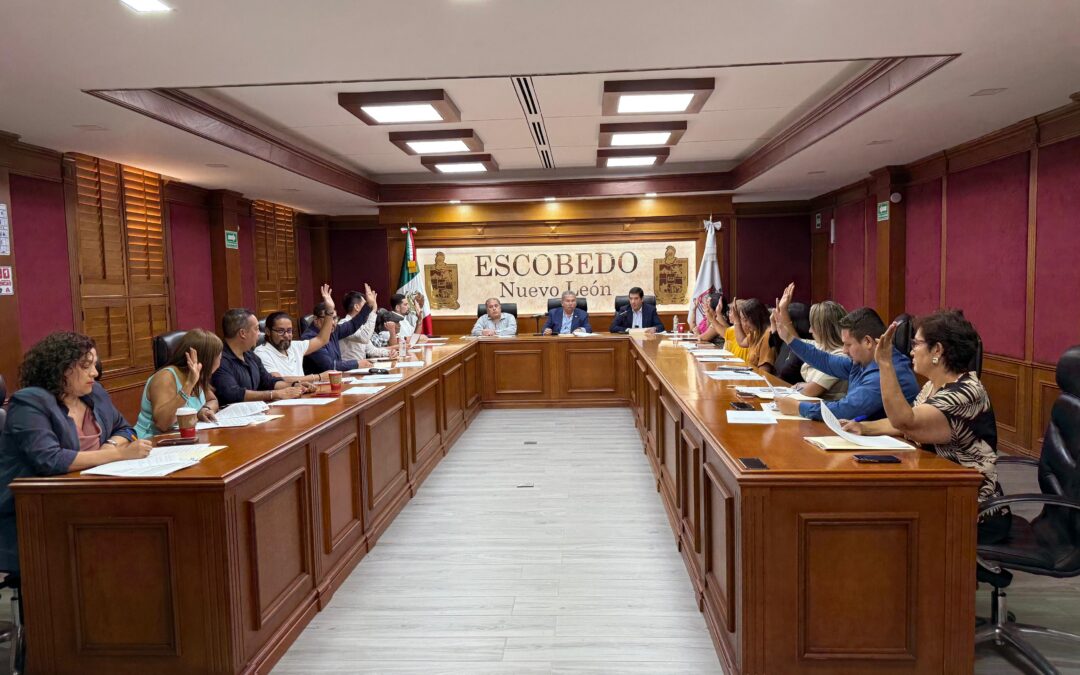 Aprueba Cabildo de Escobedo licencia por 30 días a Andrés Mijes